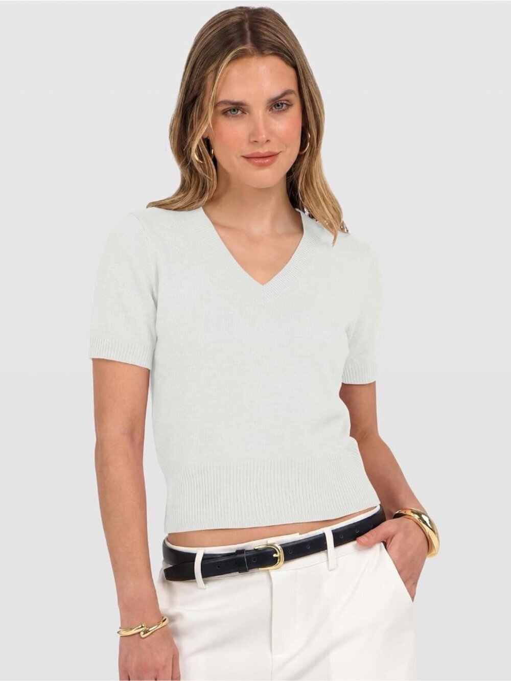 〽️Women's White Short Sleeve V Neck Business Casual Lightweight Cropped Sweaters